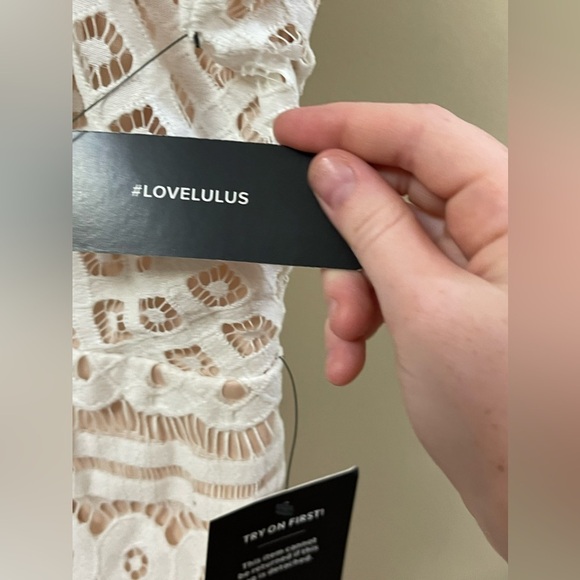 Lulus Steal a Kiss White Lace Dress NWT Size Medium - Picture 8 of 11